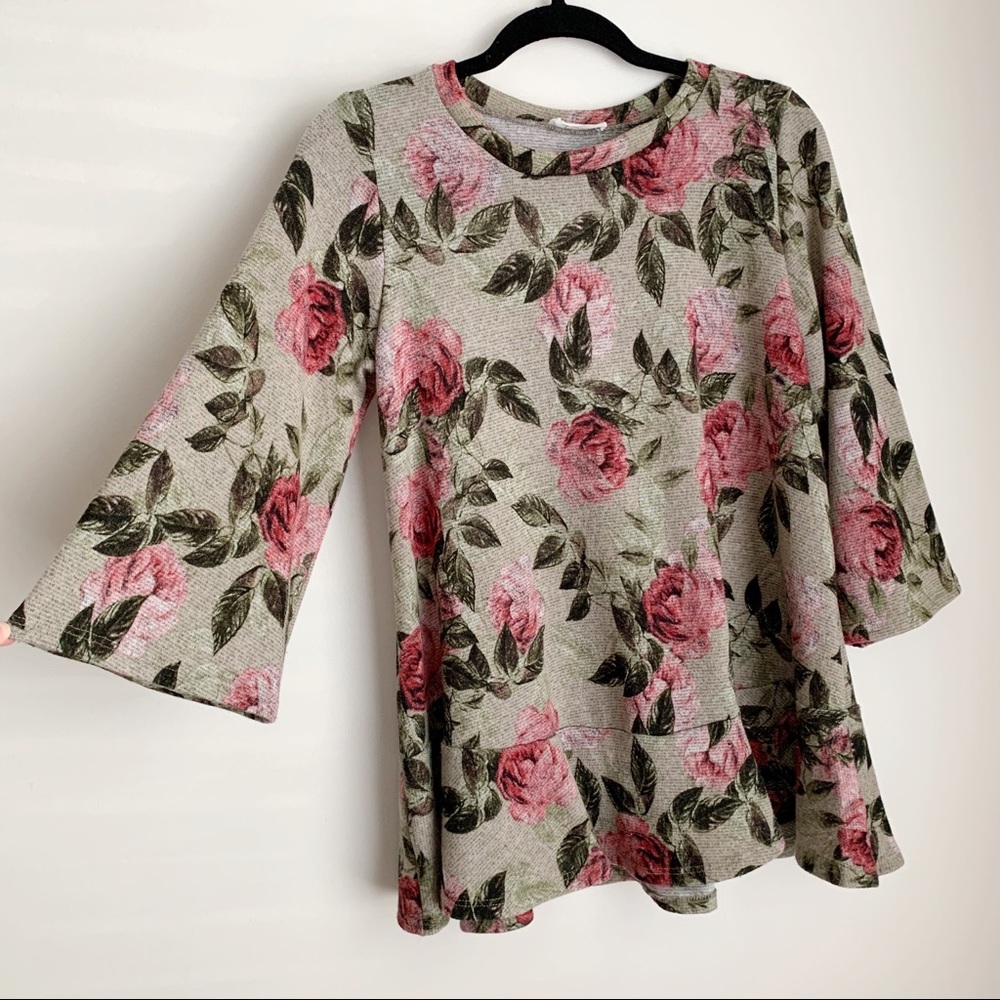 Floral top